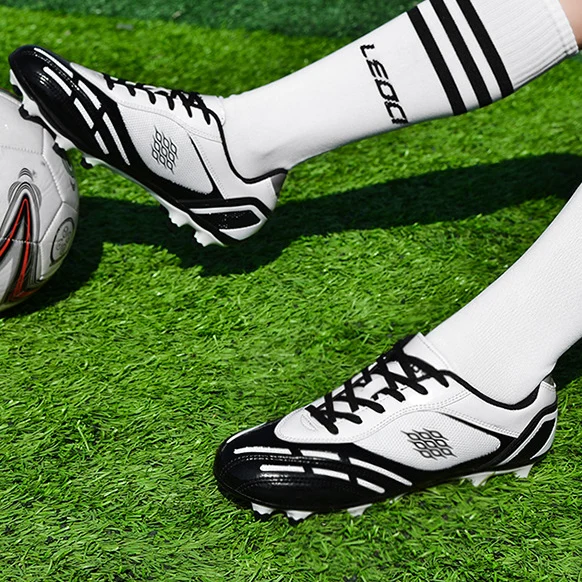 OriginalHI china men kids sports football shoes soccer boots cleats shoes for men