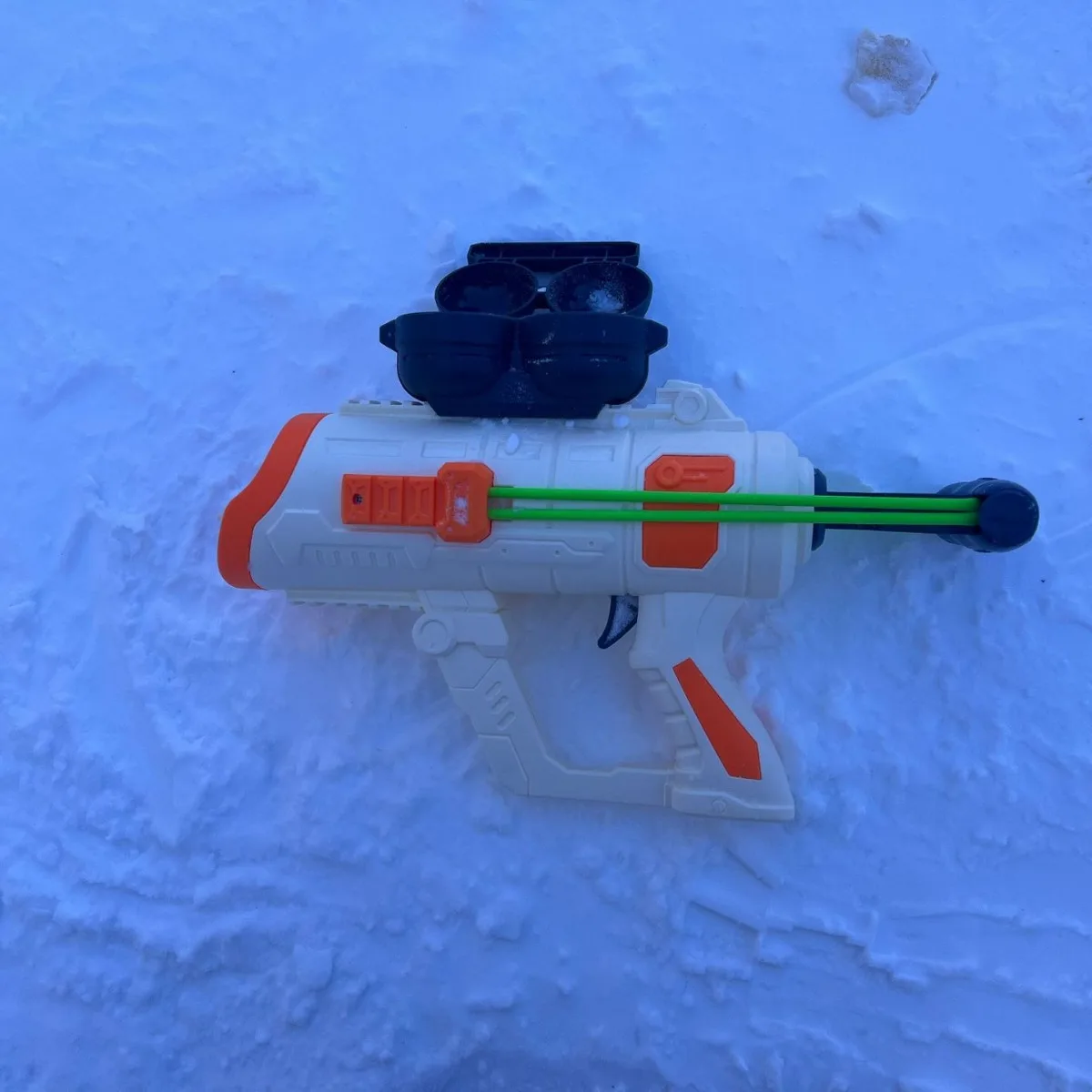 2024 snow ball maker machine  water ball gun launcher battle games winter gift shooting  water blaster  water gun outdoor toys