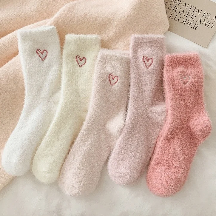 wholesale high quality fur sheep wool socks fuzzy long socks embroidery heart woolen socks for women