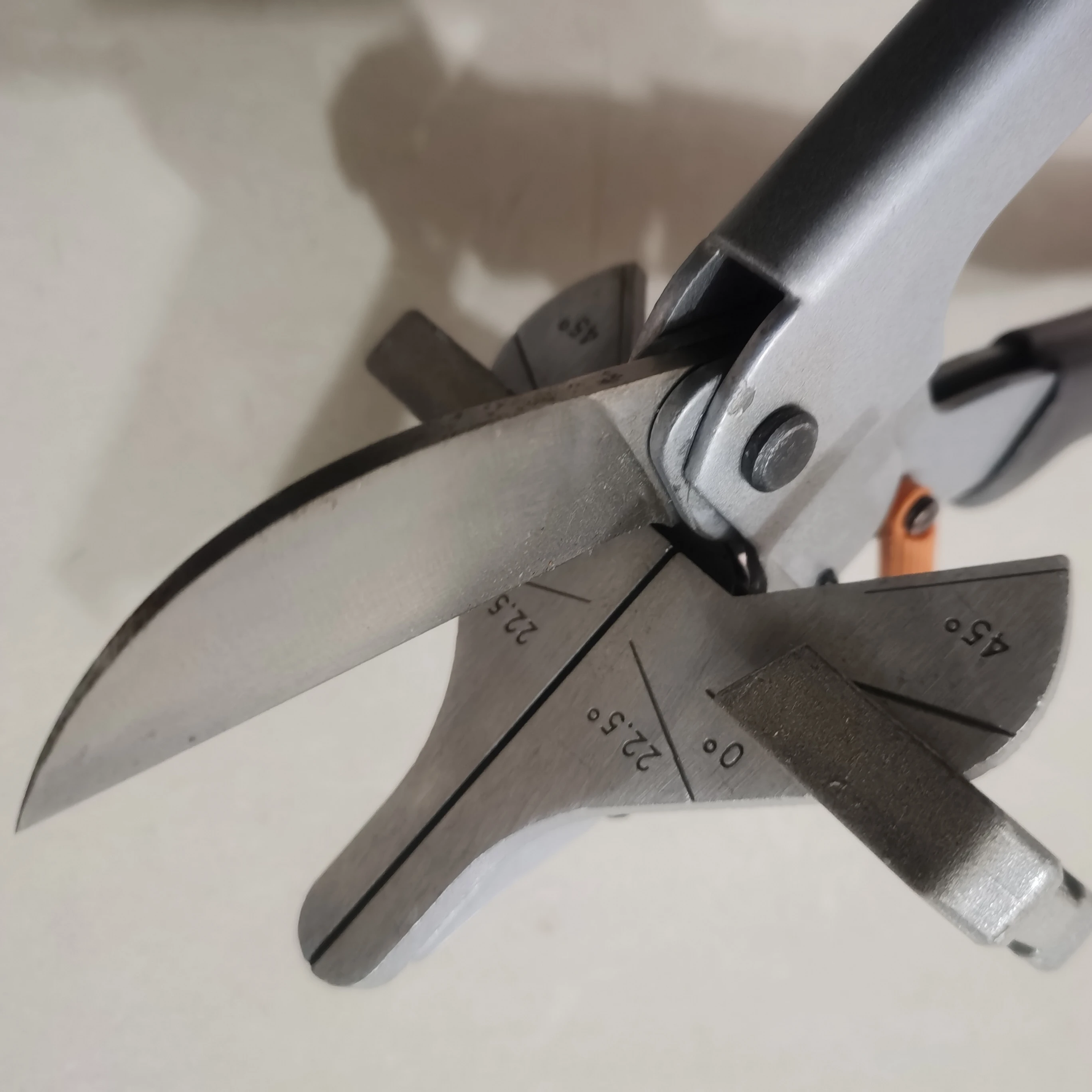  angle rubber strip scissors