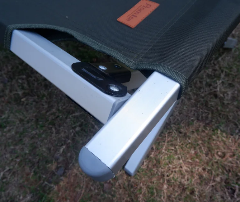 Factory directly supply military folding camping bed 600D army metal portable folded camp beds cot