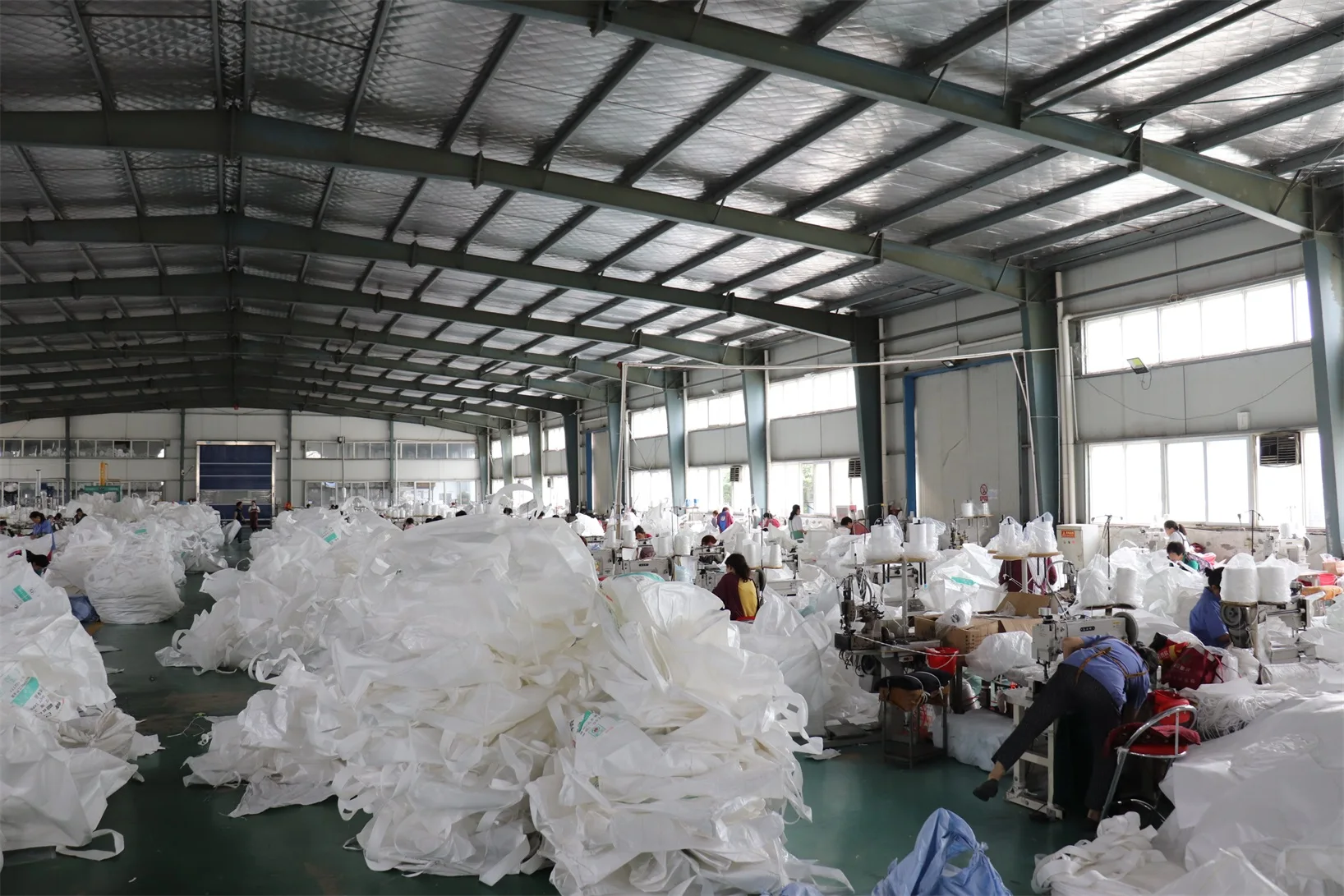 
new pp 1000kg 15000kg 2000kg custom big FIBC Jumbo big ton bags for packaging loading and storing 130*130*130cm 