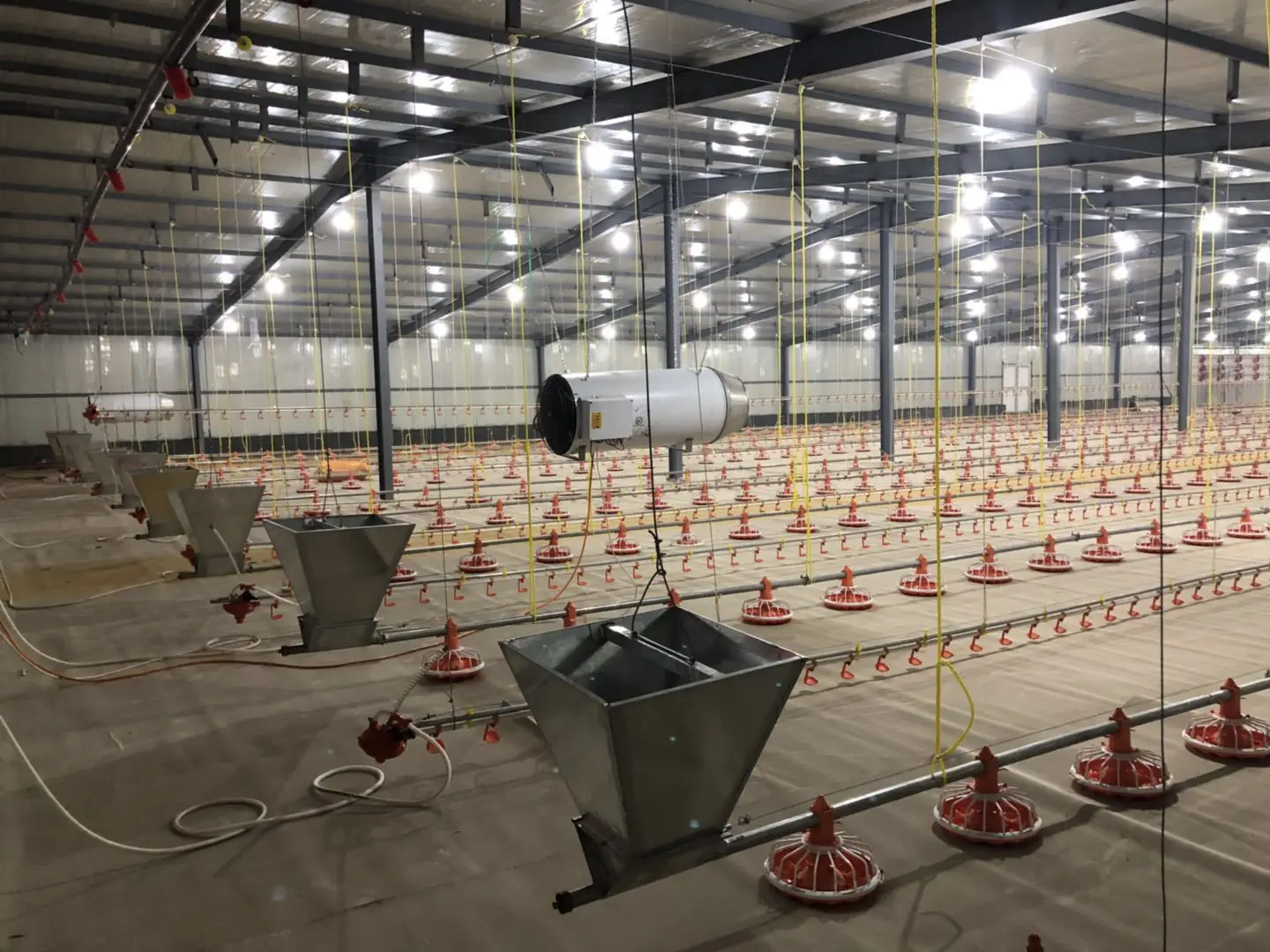 Customized Plan Nipple Drinking line Poultry Feeding Line Chicken house Breeding Equipment for Broiler chicken