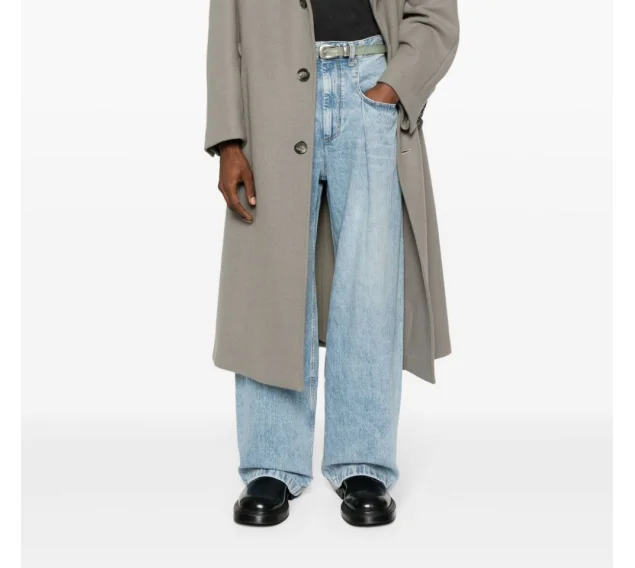 New High street ripped stretch fit for men with old light jeans