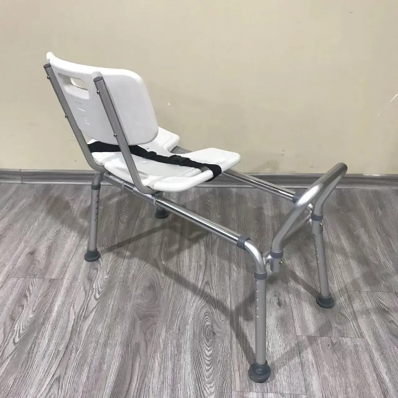 2024 Hot Sales Height Adjustable Rolling Shower Chair Tub Transfer Bench Sliding Shower Chair