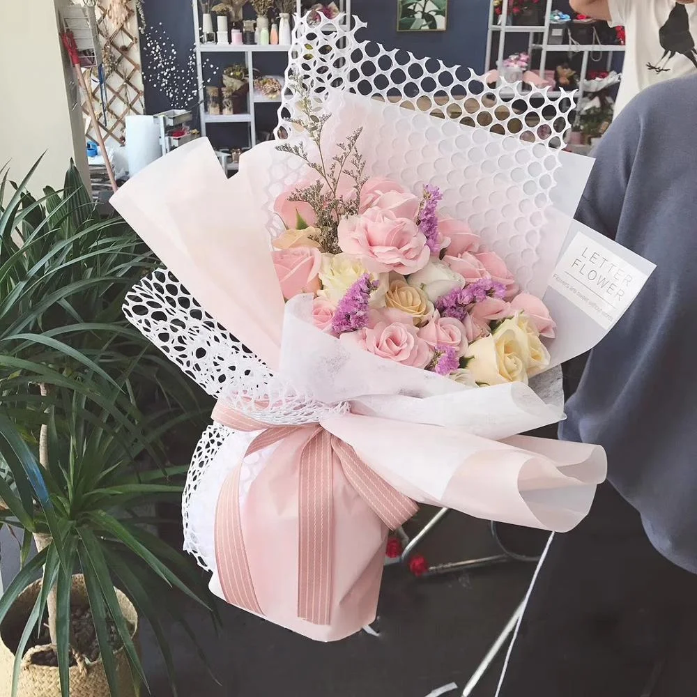 Fashionable hollowed-out circle hollow polyester mesh rolls polyester gauze silk soap flower bouquet packaging wrapping paper