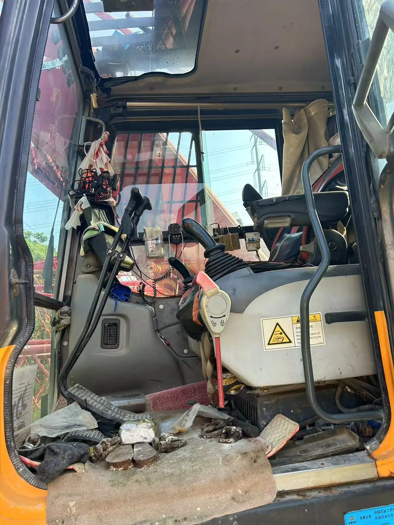 USED   CRAWLER  CRANE    55T  SANY  CRAWLER  CRANE  55T    SCC550C  CRAWLER   CRANE   55T MADE IN CHINA CRANE 55T
