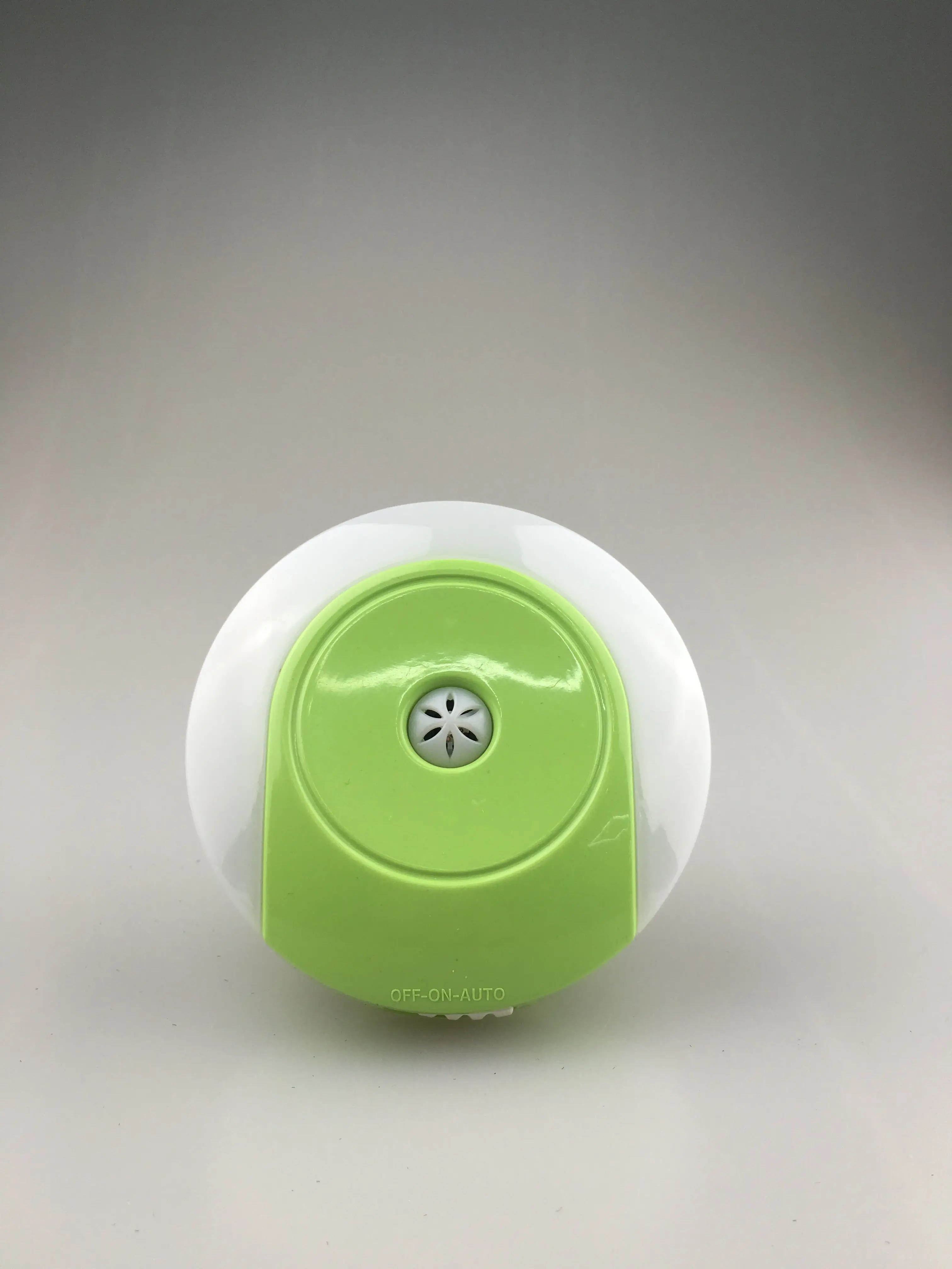 A78 OEM Auto LED dusk to dawn baby kids CE ROHS BS SAA CB led small sensor plug in night light FOR bedroom