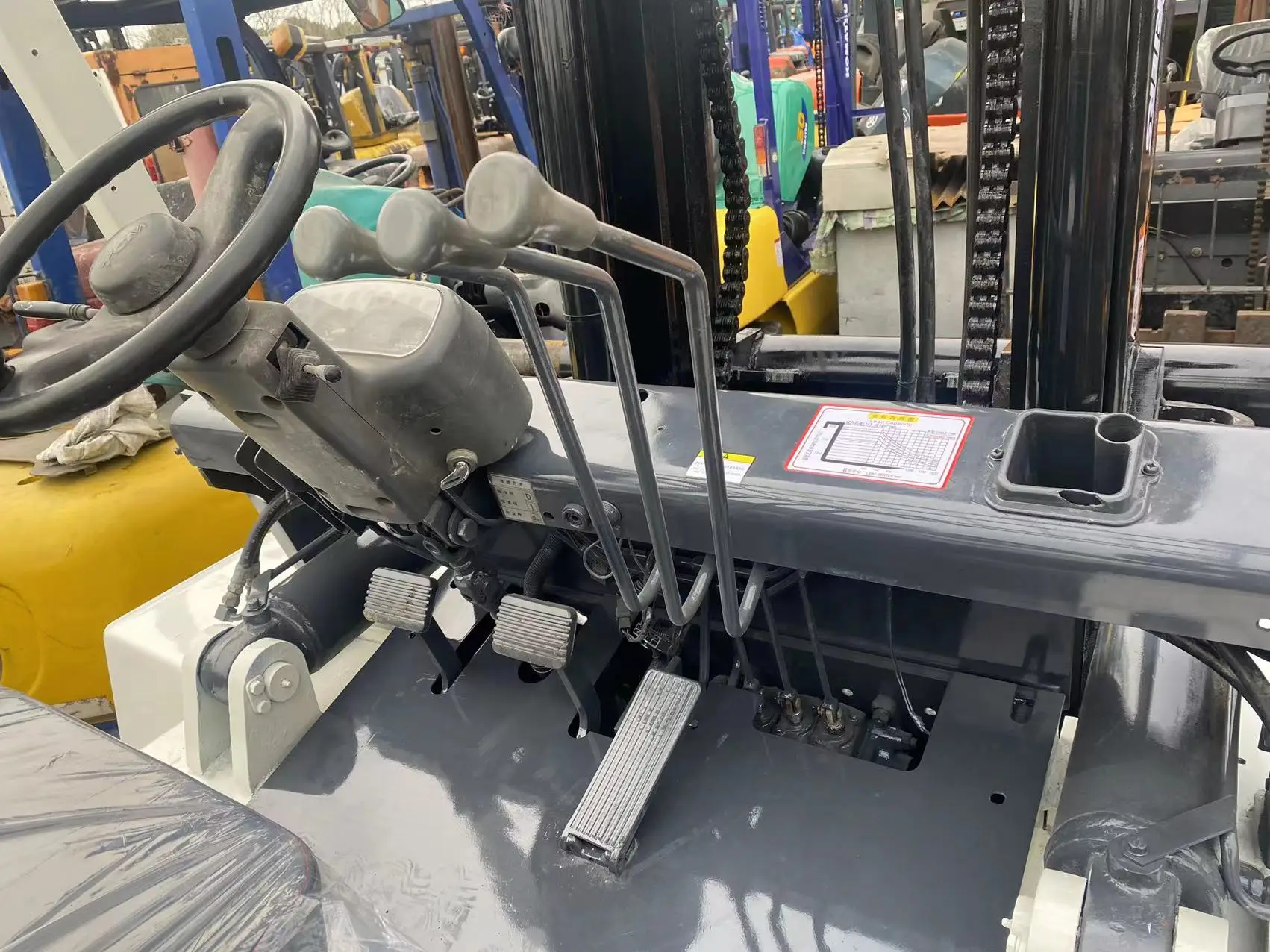 Used TCM diesel engine forklift FD50 5tons multi-functional handling equipment efficient used forklift truck affordable for sale