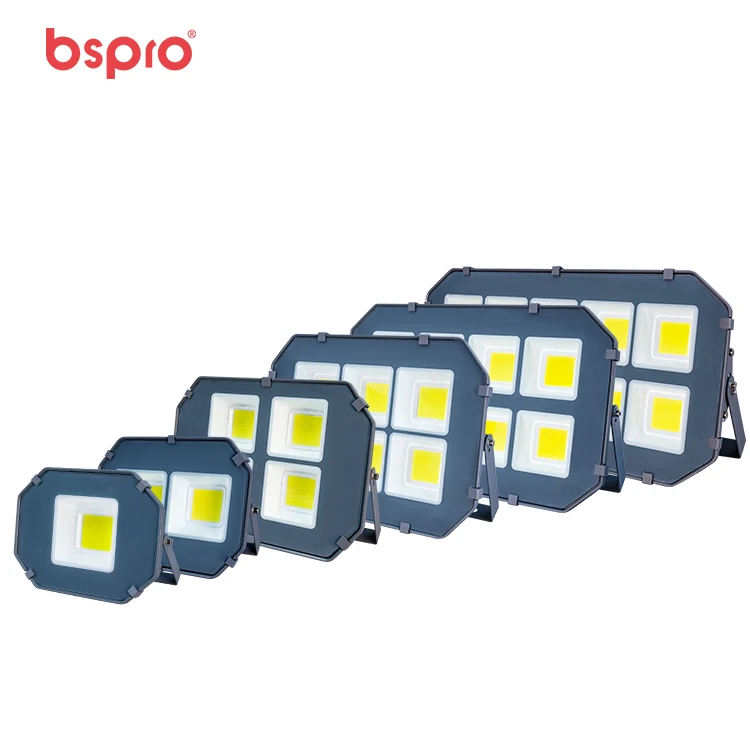 Universal Compatibility Lap Dryden-2 Outdoor Chain Light Fixture Electric  Led Flood light With Hight lumen 300W 18000Lm