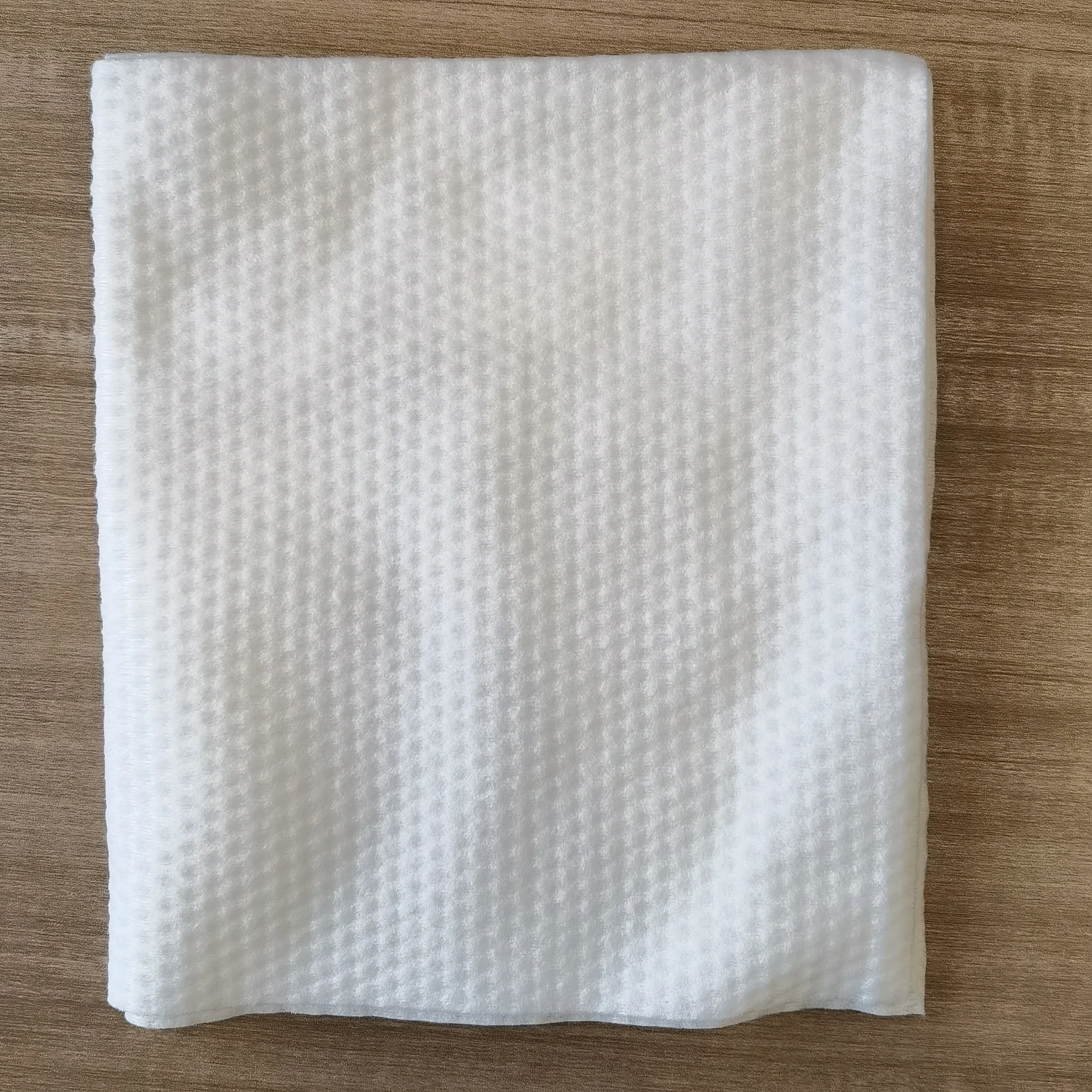 Embossed Spunlace Cleaning Tissue Cross Plain Spunlace Nonwoven Manufacturer  for Home Textile Industry