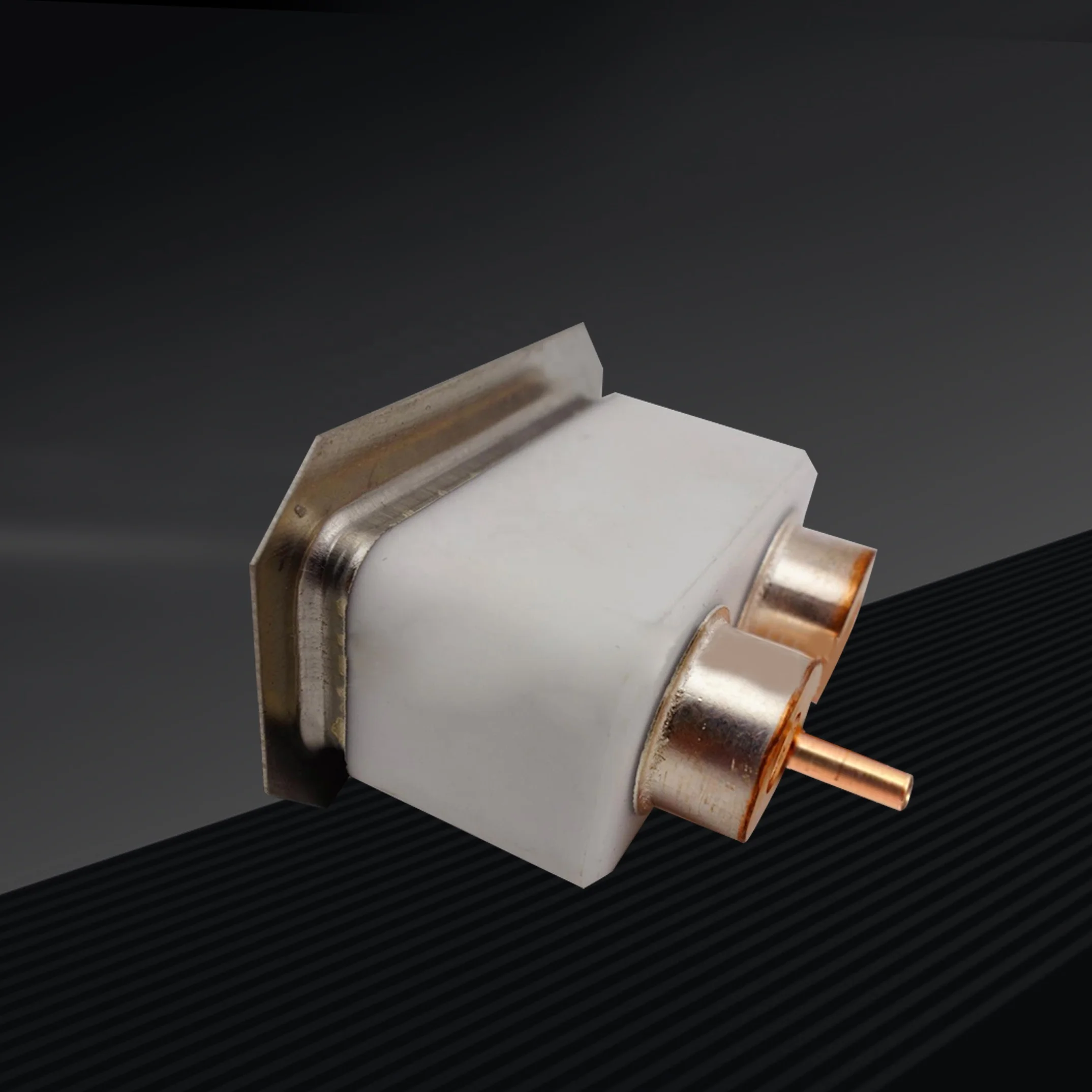 Customized Advanced Industrial Metalized Alumina Cases with High Precision