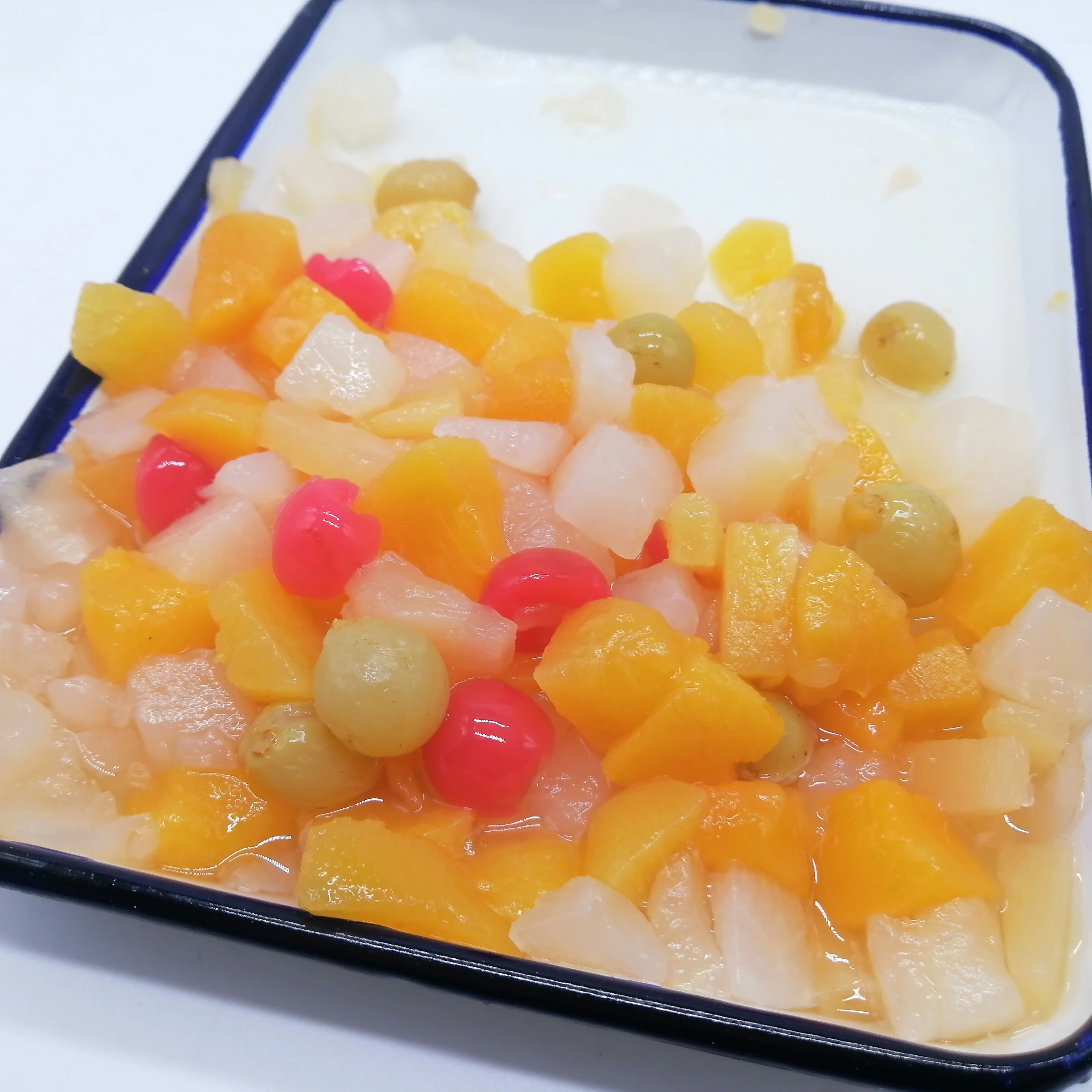 OEM BEST Selling Chinese Mixed Fruit Cocktail of Thomas Brand Light syrup Canned Fruit Cocktail For Selling In Your Brand