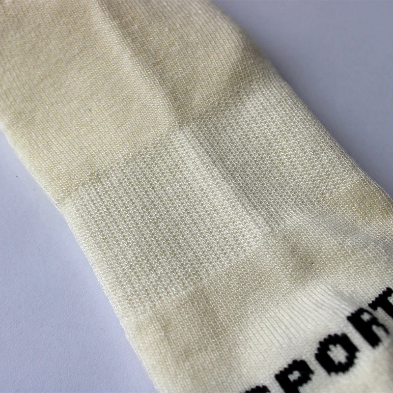 Custom Logo Embroidery Or Jacquard Technology Free Mock Up Bamboo Material Socks
