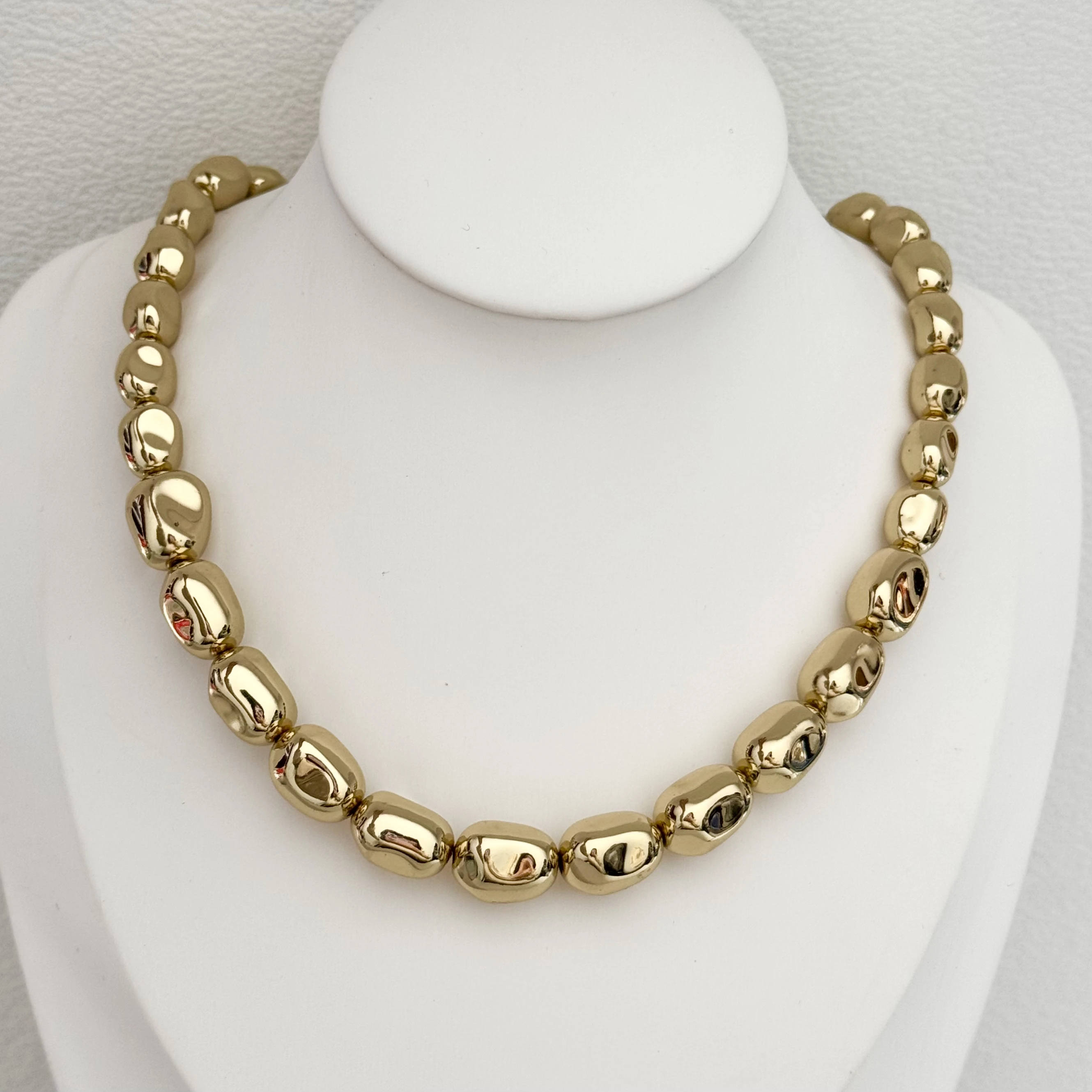 Hot selling fashion new design colorful acrylic necklace hip hop simple irregular big beads women party jewelry