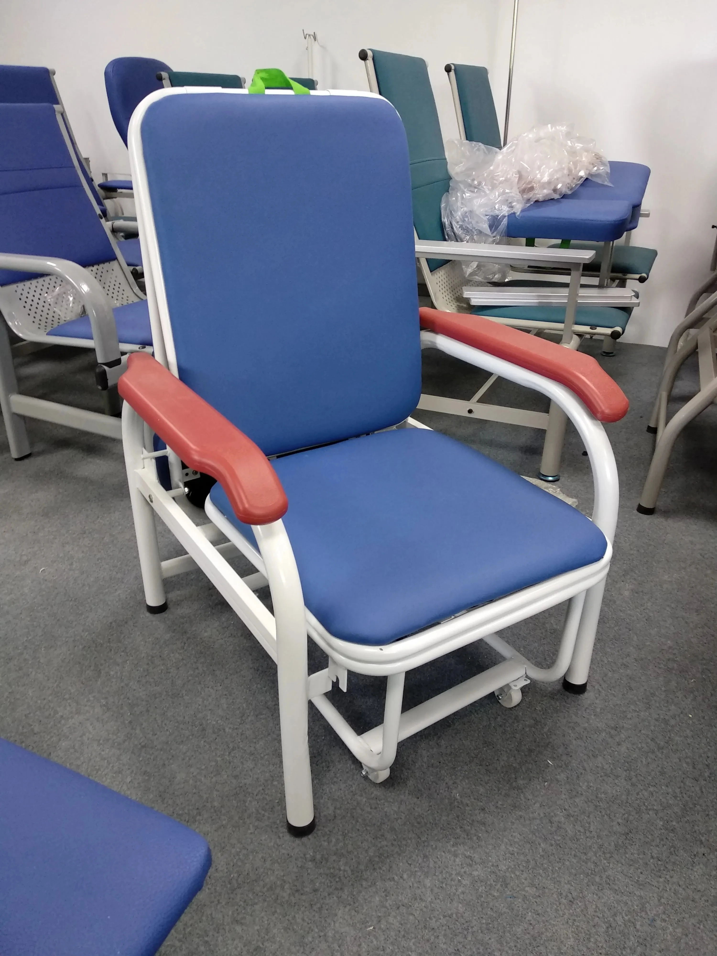 Hospital clinic folded sofa chair waiting area chair armrest carbon steel high quality medical furniture accompany chair