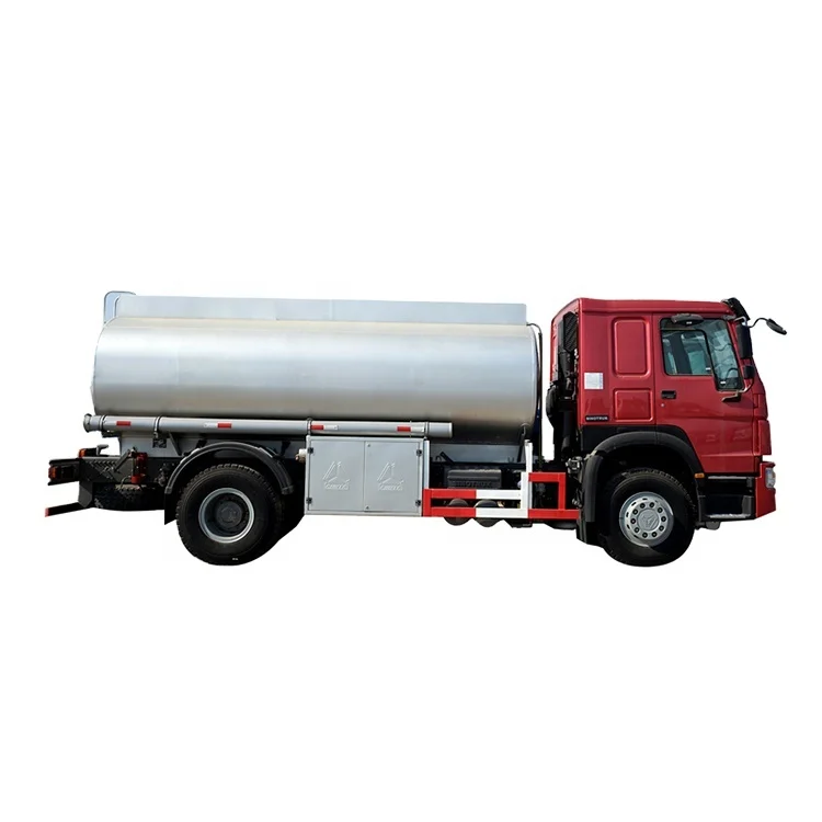 Euro II 4X2 HOWO 10000 Liters Refuel Tanker Truck High Efficiency Diesel Fuel Carrier