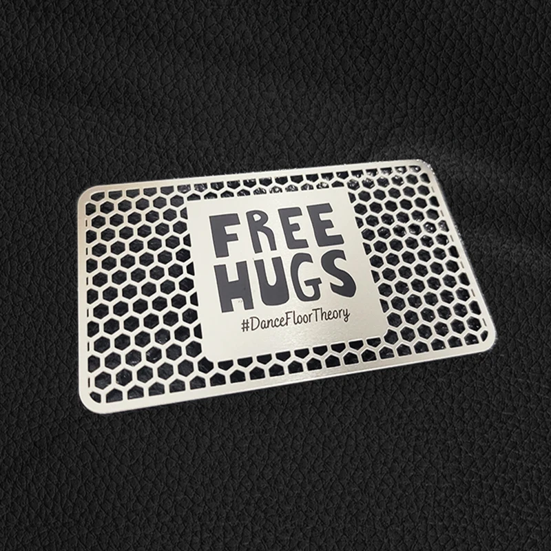 Оптовая Продажа с лазерной резкой гравировкой металлическая визитная карточка из нержавеющей стали пустая кодом QR