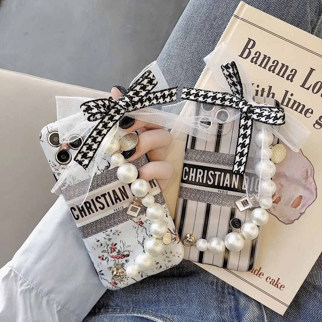 
Dropshipping Designer Phone case With Wristband for iphone 12 11pro max xr xs 8plus 