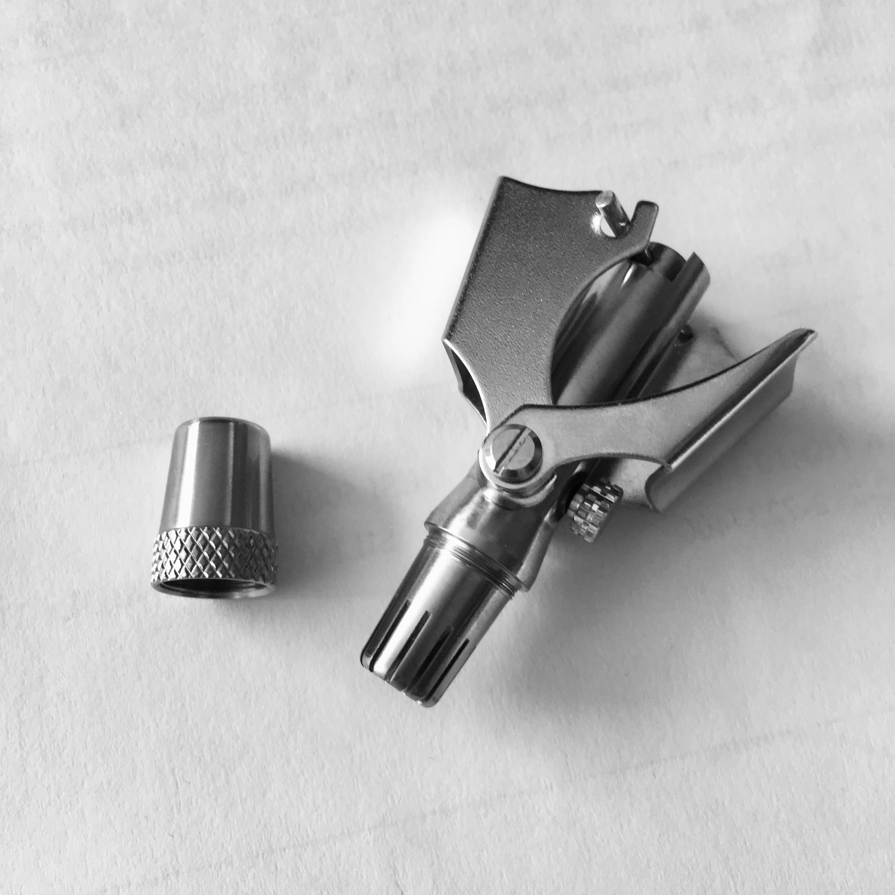
Manual exquisite silver stainless steel cutter Nose Hair trimmer 