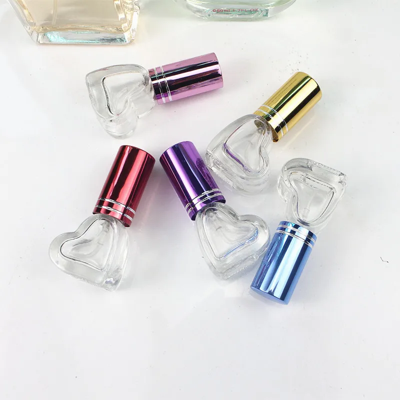 Wholesale 5ml Perfume Pump Spray Bottles Custom Logo  Car Pendant Heart Glass Bottle Reed Fragrance Diffuser Bottle
