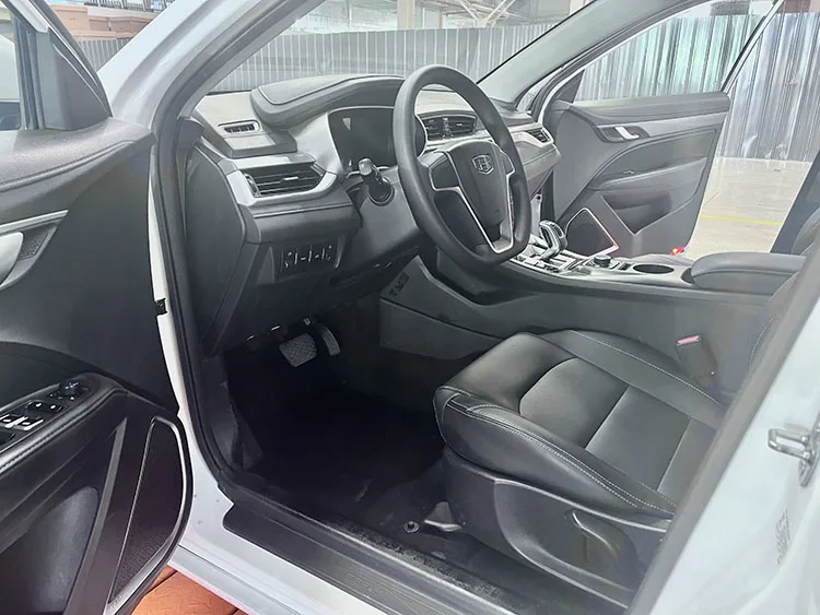 Б/у Geely Dihao (Emgrand) EV 2018 модель EV450 прогрессивное издание новые энергетические транспортные средства циркулирует автомобиль