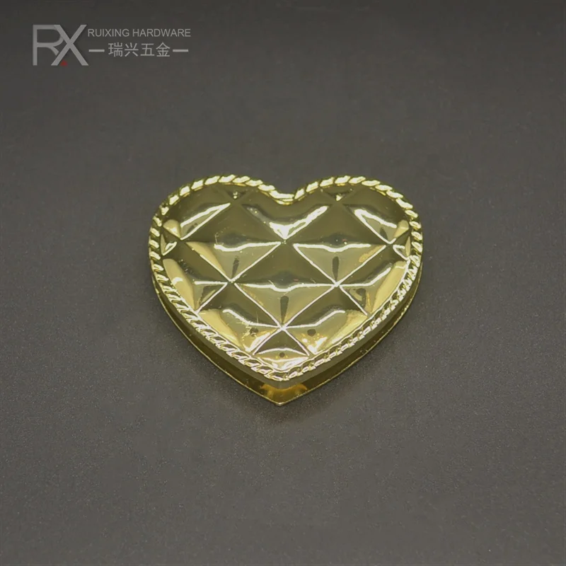 Customized heart shape magnet metal handbag hardware decorative lock zinc alloy love magnetic clip lock for women bag backpacks