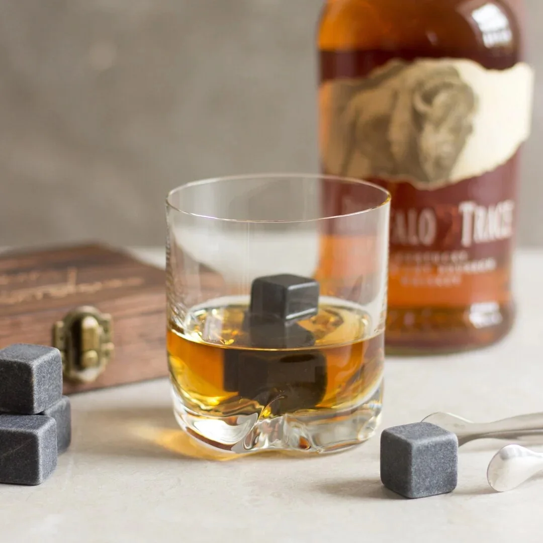 Natural Whiskey Stones 6 Black Reusable whiskey ceramic ice stones ice tartar white ice cubes