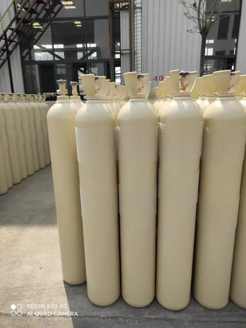 25kg 0.6l 250bar  co2 gas cylinder pistola bottle compressed valve gas bottle tank for gun rack 180g for sale