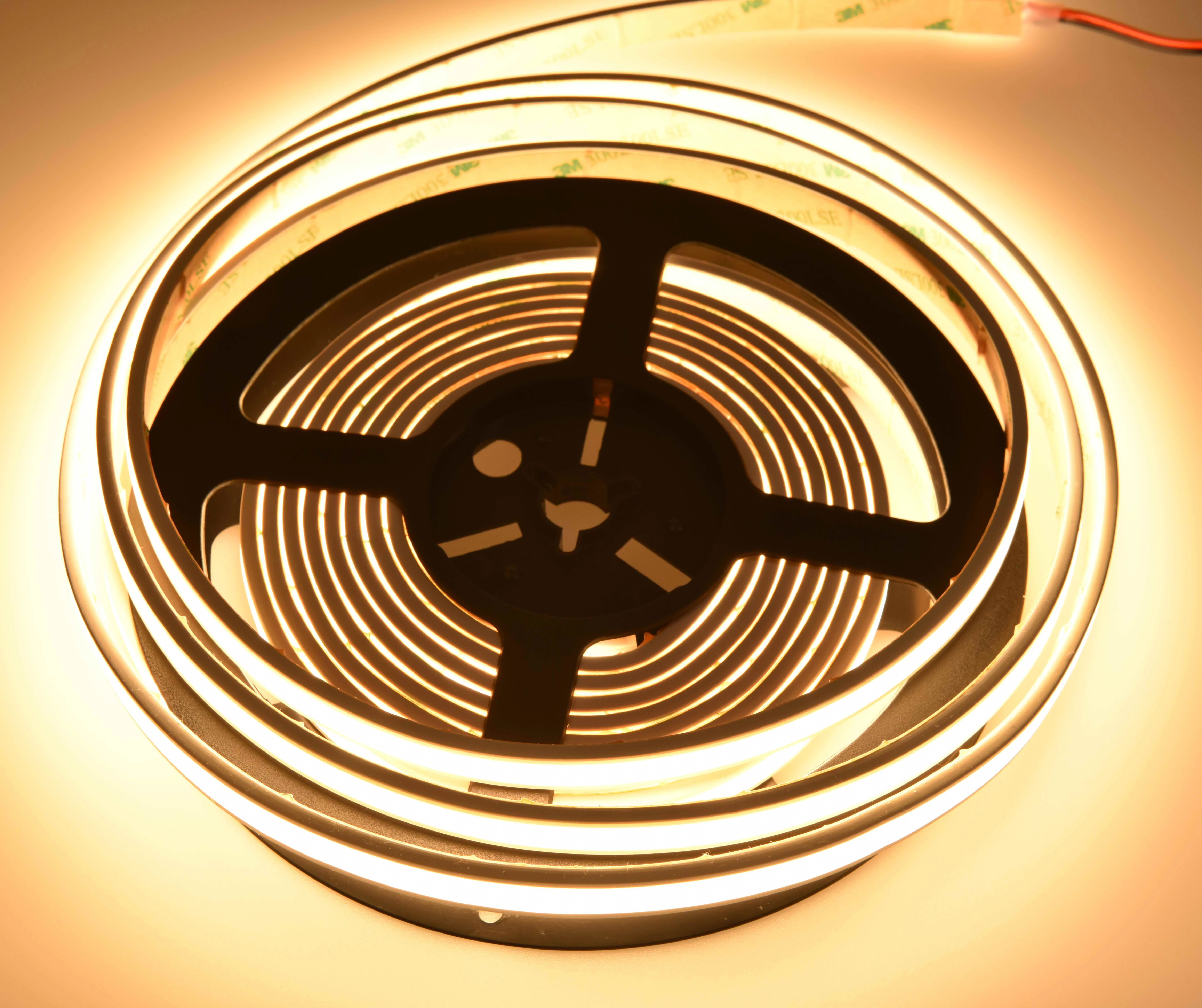 
12/24V 9W Ra90 IP67 8mm 480LEDS Ultrathin COB Neon Strip 