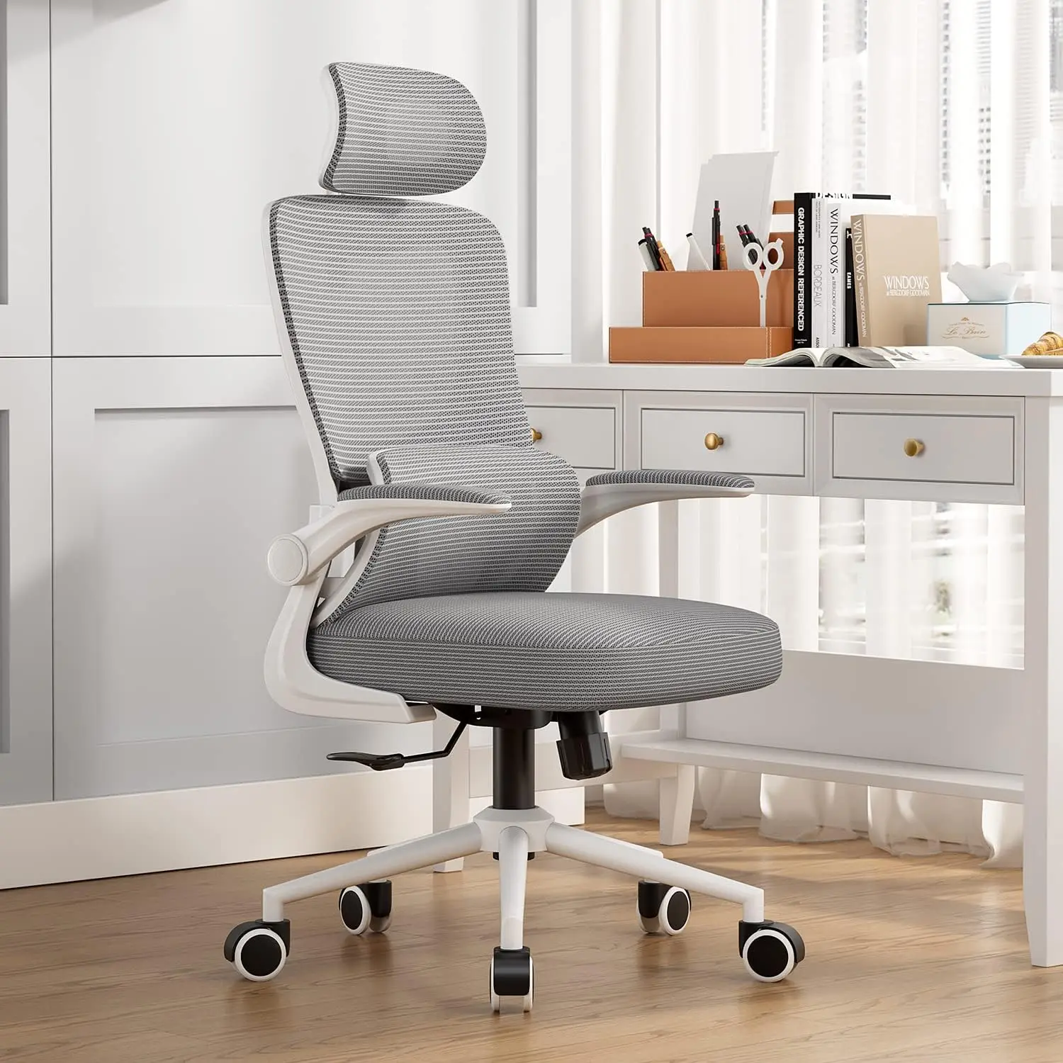 Breathable Mesh Computer Chair High Back Swivel Height-Adjustable Ergonomic Desk Chair with Self-Adaptive Lumbar Support