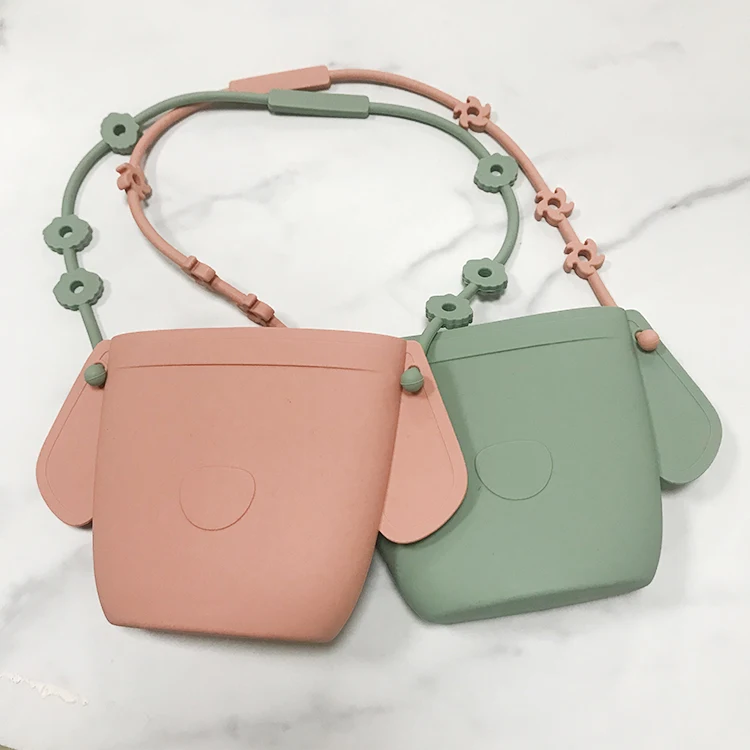 Wholesale Reusable Toddler Kids Silicon Snack Food Storage Bag with silicone baby holder clip