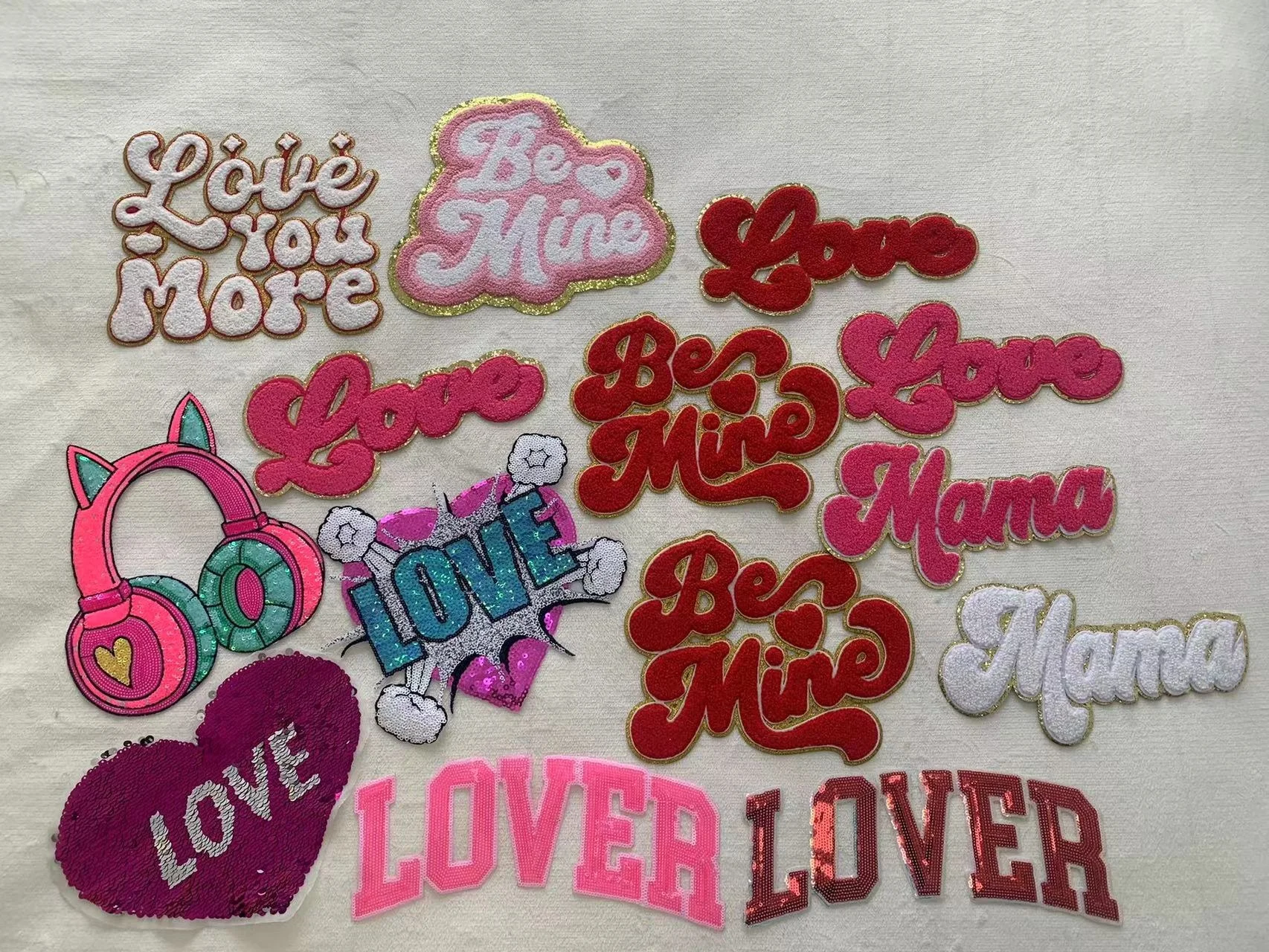 Heart Lock Machine Embroidery chenille Applique Patches Be Mine LOVE XOXO valentines chenille patches