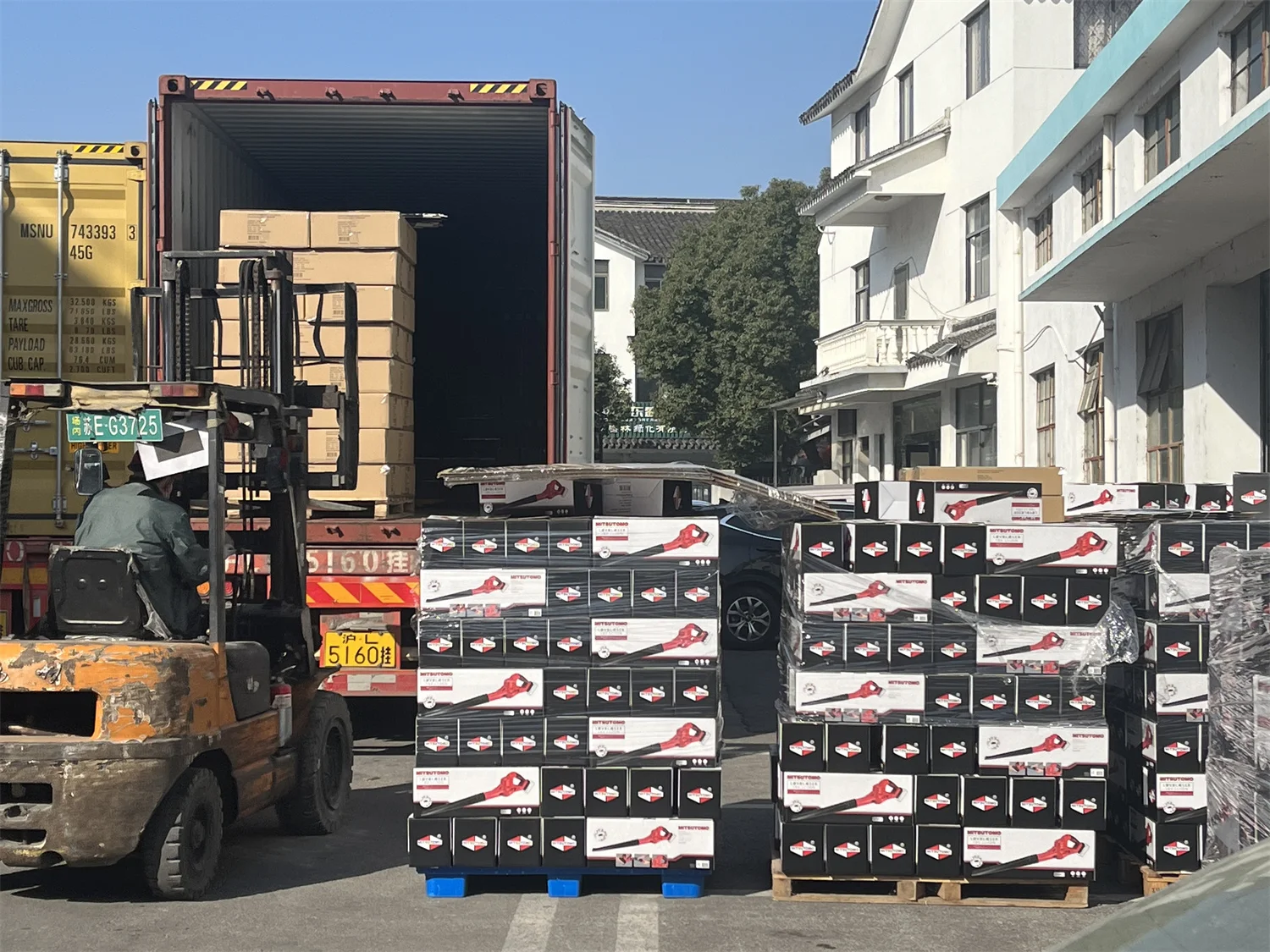 Rechargeable Electric Leaf Blower Snow Blower Garden Tool Cordless Leaf Blower With Custom Logo