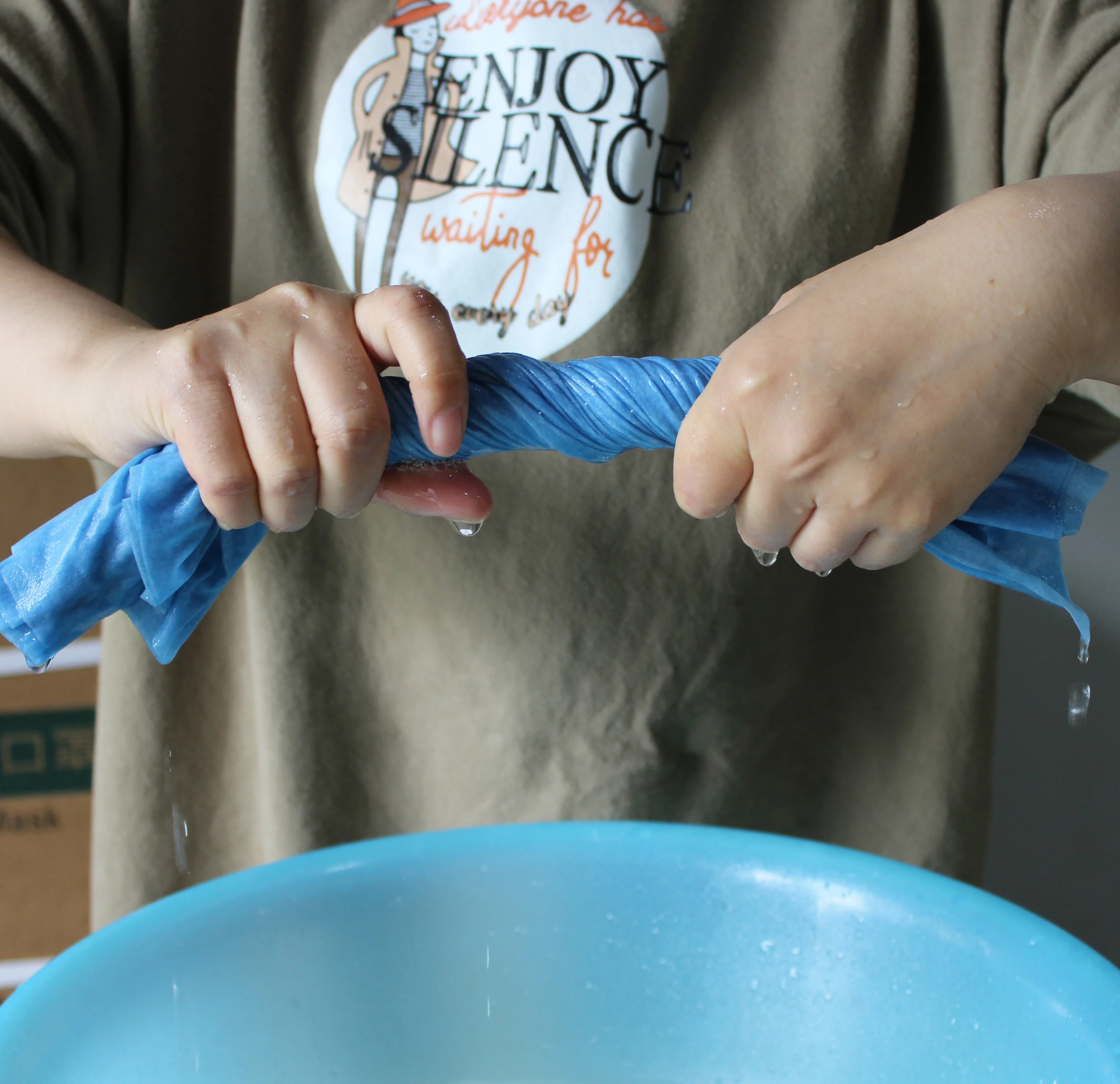 
Industrial Lint Free Wipes Nonwoven Cleaning Cloth In Roll 