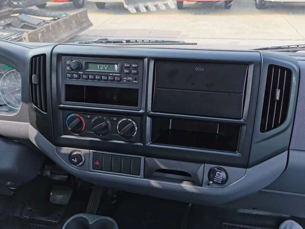 
FOTON FORLAND 3-4TONS RHD 4X2 DUMP TRUCK WITH ISUZU 2.8L DIESEL ENGINE 