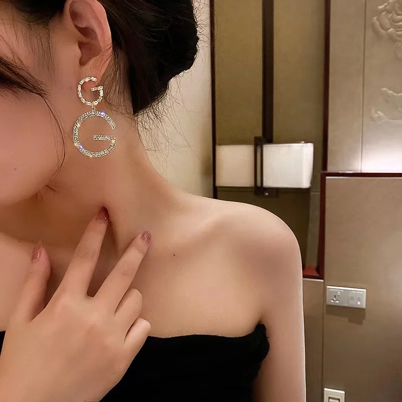 Latest Catalog Double G Famous Brand Designer Earring Long Gold Earrings Letter C B F G U Crystal Rhinestone Hoop Earrings