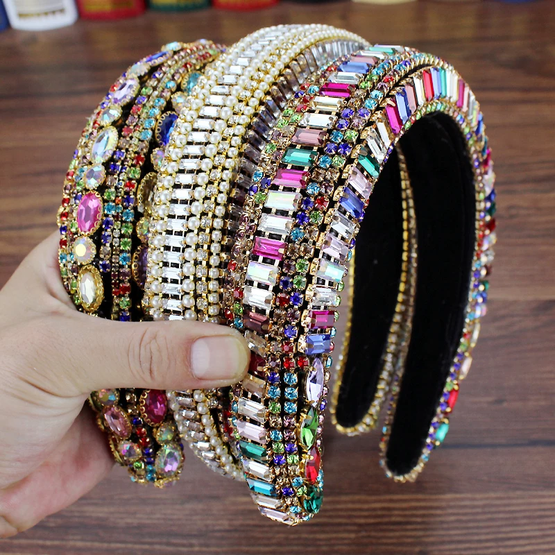 
Полный со стразами и жемчугом; Барокко повязка на голову роскошный Bedazzled мягкий ободок для волос со стразами для женщин 