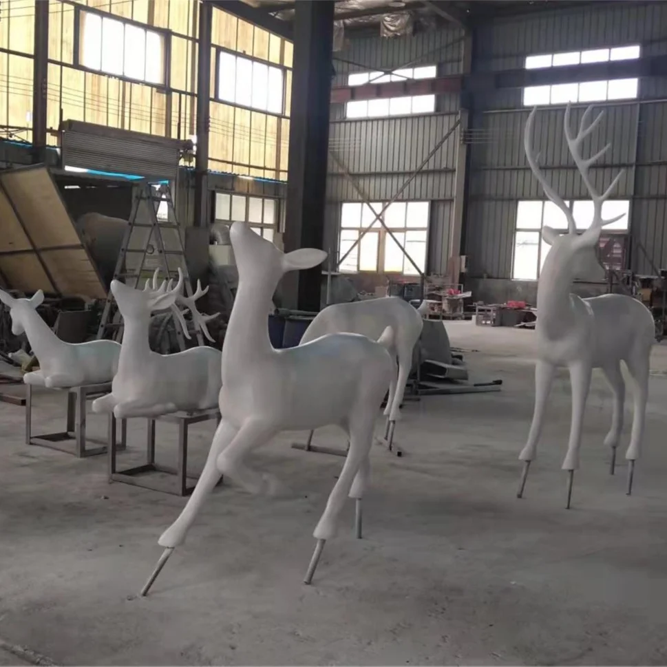 Christmas Reindeer Festival Home Decor Life Size Anime Deer Statue Outdoor Yard Display Resin Fiberglass Animal Sculpture