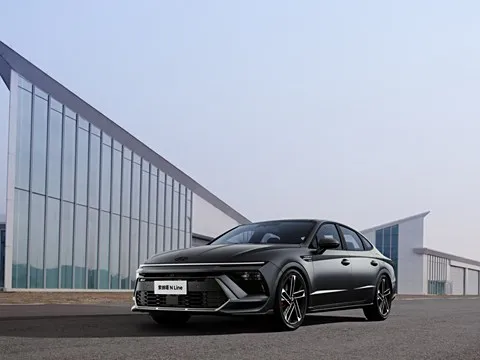 2024 Model 2.0T N-Line Chinese Auto 4 Door 5 Seater Sedan Gasoline Fuel Vehicle New Cars for Hyundai SONATA