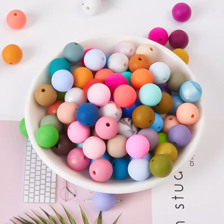 Hot selling products 2024 new custom wholesale bpa free silicone bulk focal bead for keychain making  babies teether pens toys