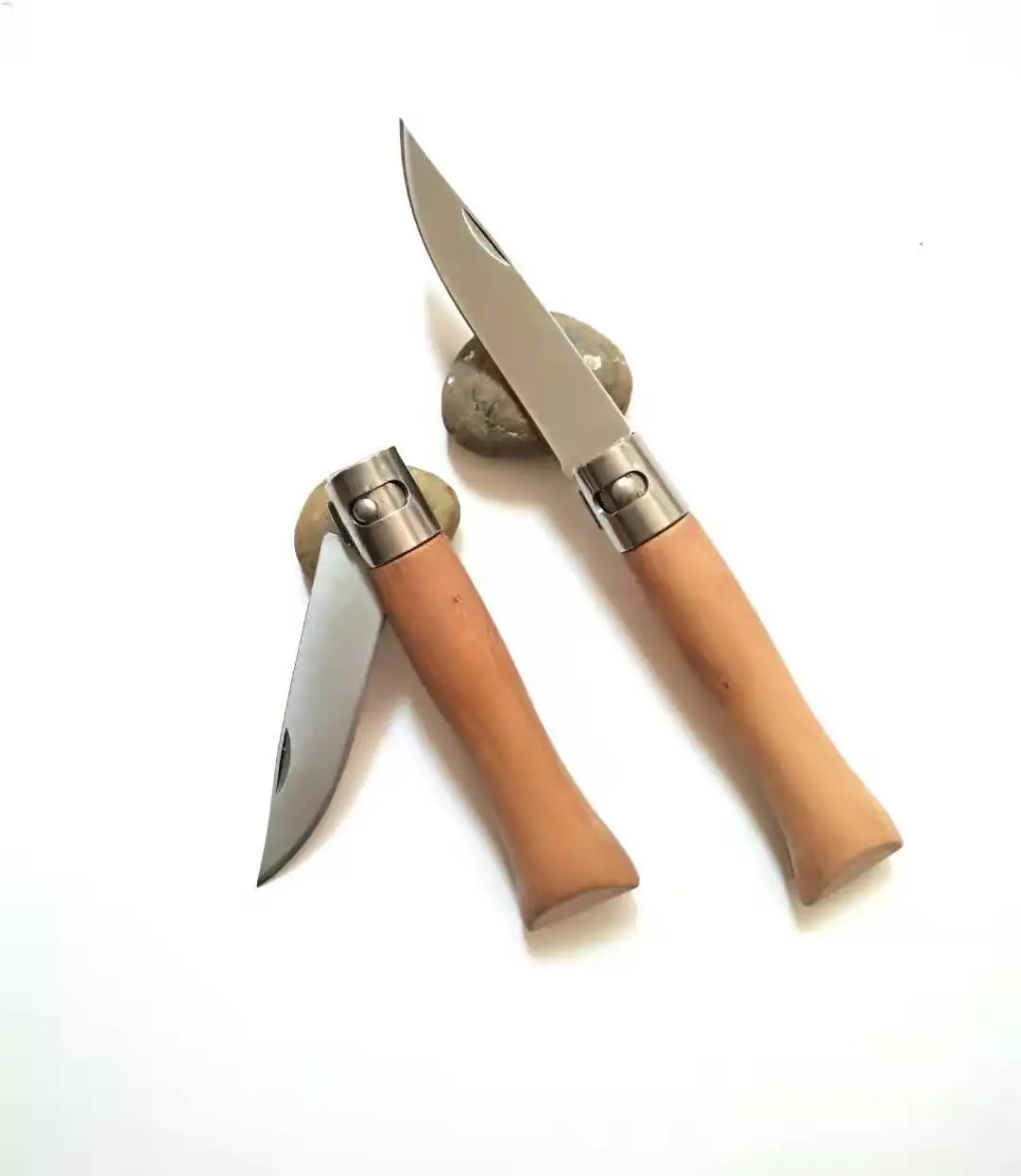 Lightweight Stainless Steel Cutter Daily Use Utility Survival Folding Camping Outdoor Pocket Knife Wood Handle