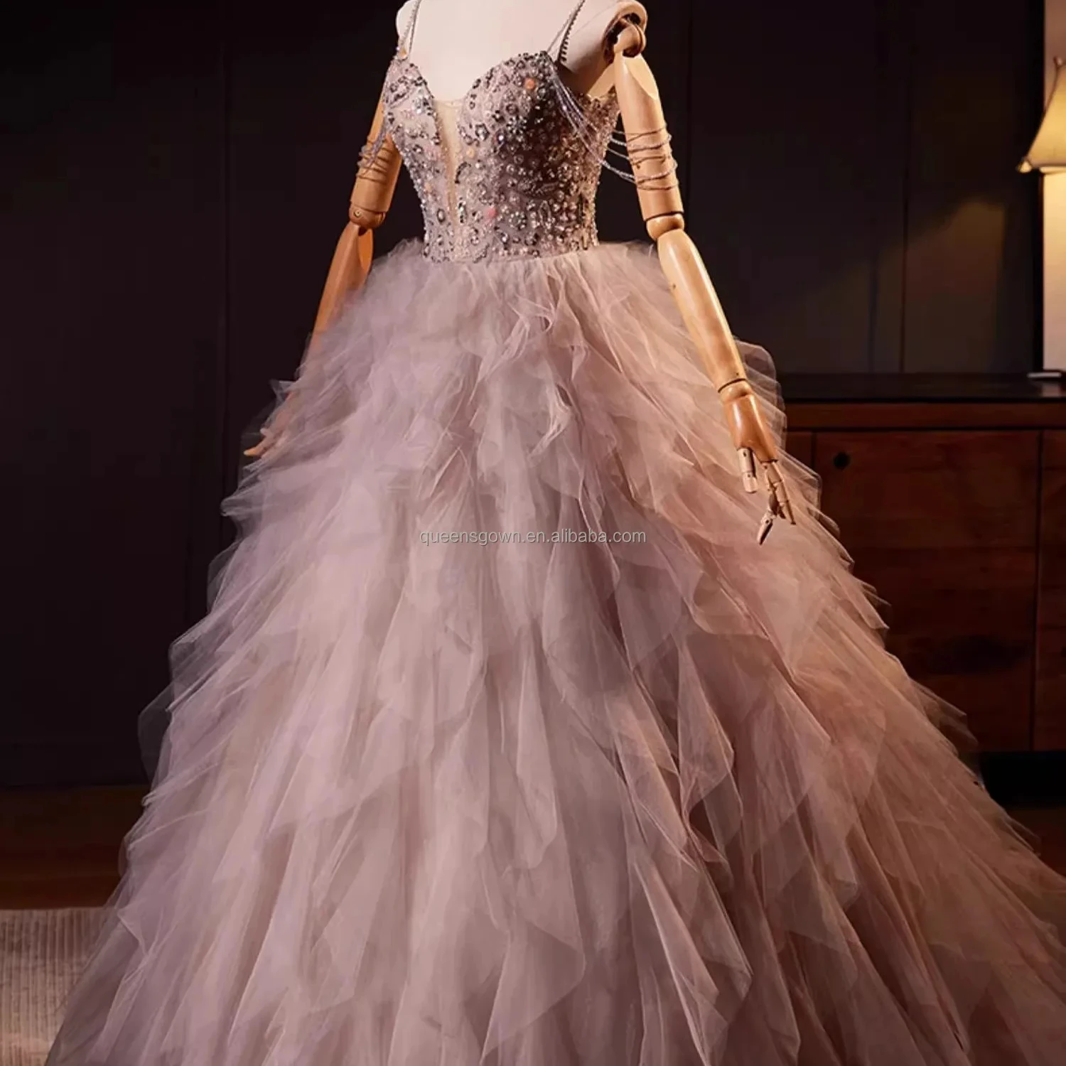 QUEENSGOWN Spaghetti Strap casual prom dress noble A line skirt high quality elegance  light mesh costume