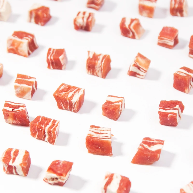 Factory Custom Dog Treat Healthy High Protein Pet Dry Food OEM Snowflake Beef Cubes For Pets