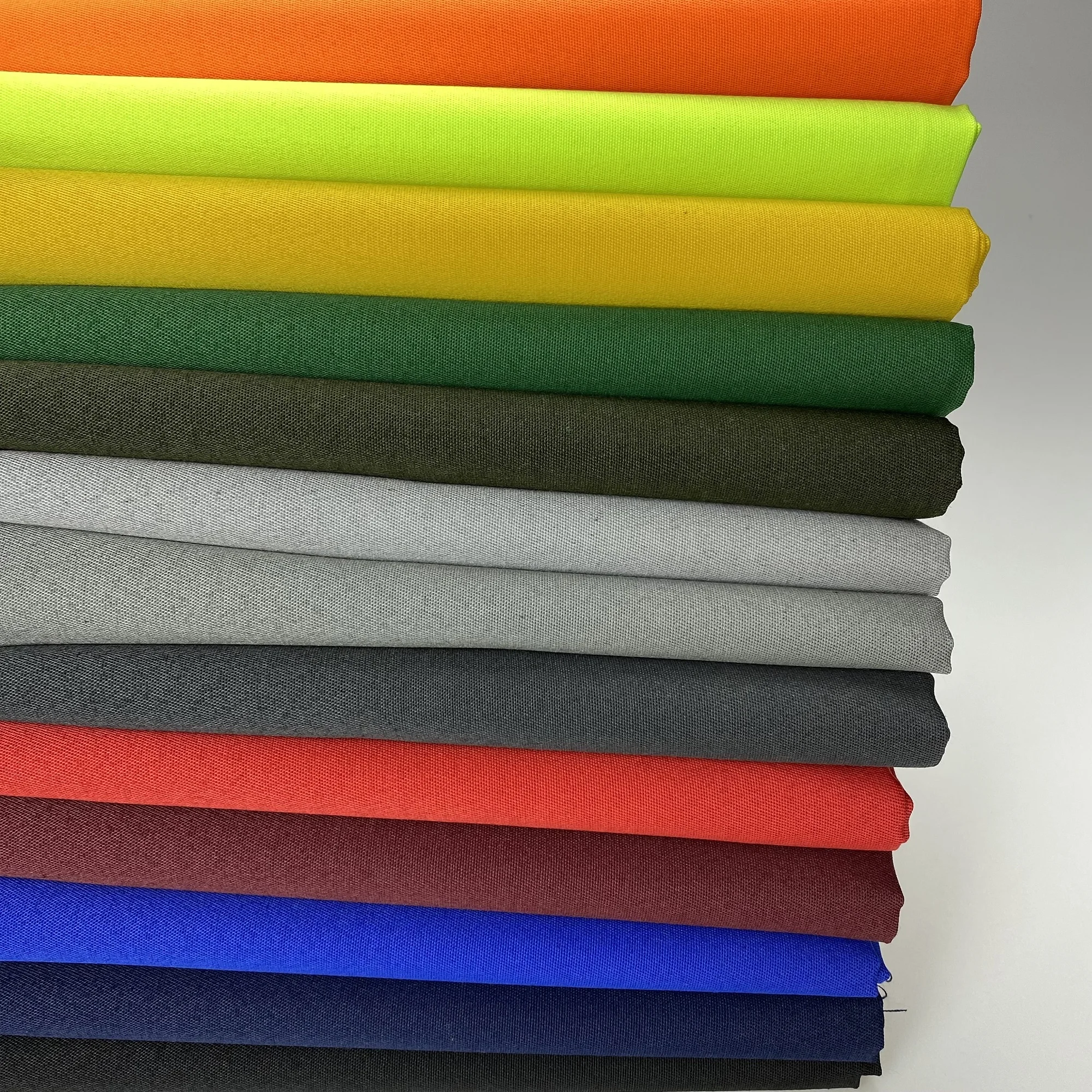 Индивидуальные услуги красочные 170GSM T/C 80/20 окрашенная тканая ткань спецодежды для равномерного