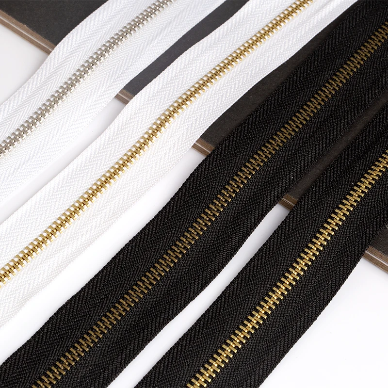 Manufacturers Zip Wholesale 3# 5# Gold Zipper OEM Zip Roll High Quality Metal Zipper Roll
