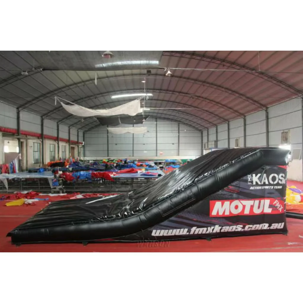 PVC Inflatable Landing Airbag With Ramp / Bike Sports Stunt Air Bag For FMX MTB BMX