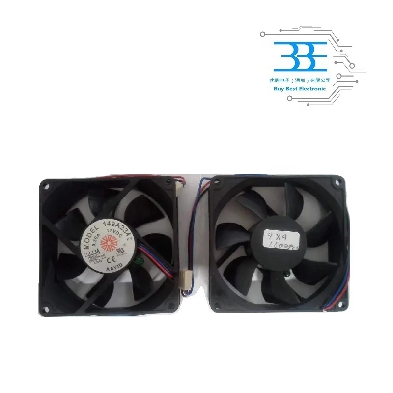 3 провода Вентилятор охлаждения защитного стекла 92x92x25mm 12V AAVID 149A234