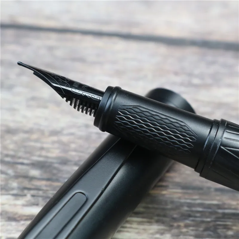 HERO Black warrior pen men and women full metal students practice business signature luxury fountain pen