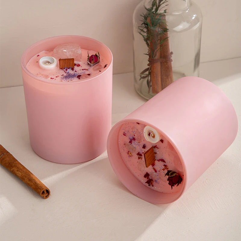 AIKUN Luxury Custom Made Crystal Stone Soy Wax Scented Candle Sweet Cherry Jam Pink Scented Candles in Bulk No Label